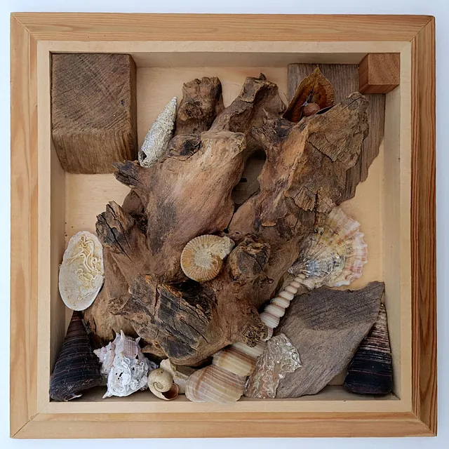 Holz, Dieter „Große Unterwasserlandschaft II“, Materialcollage, um 2000, 25x21 cm